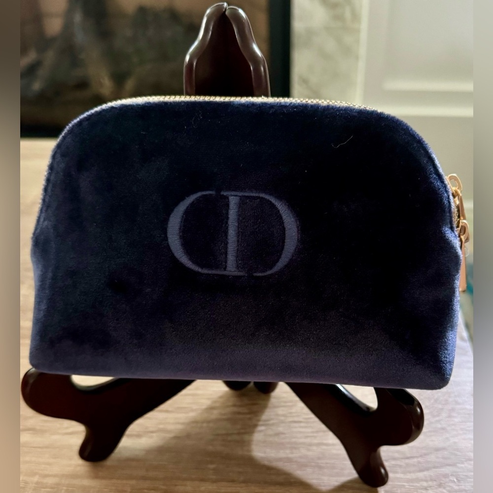 Dior Pouch - Picture 1 of 4